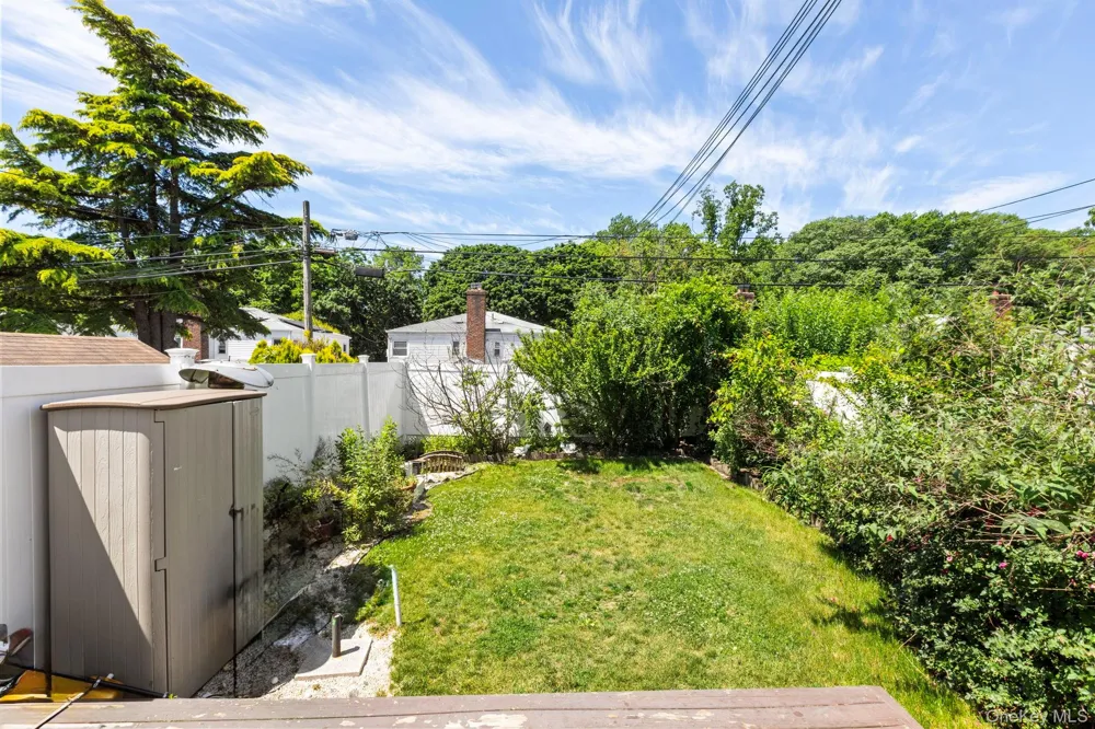 6722 211th Street Oakland Gardens, NY 11364