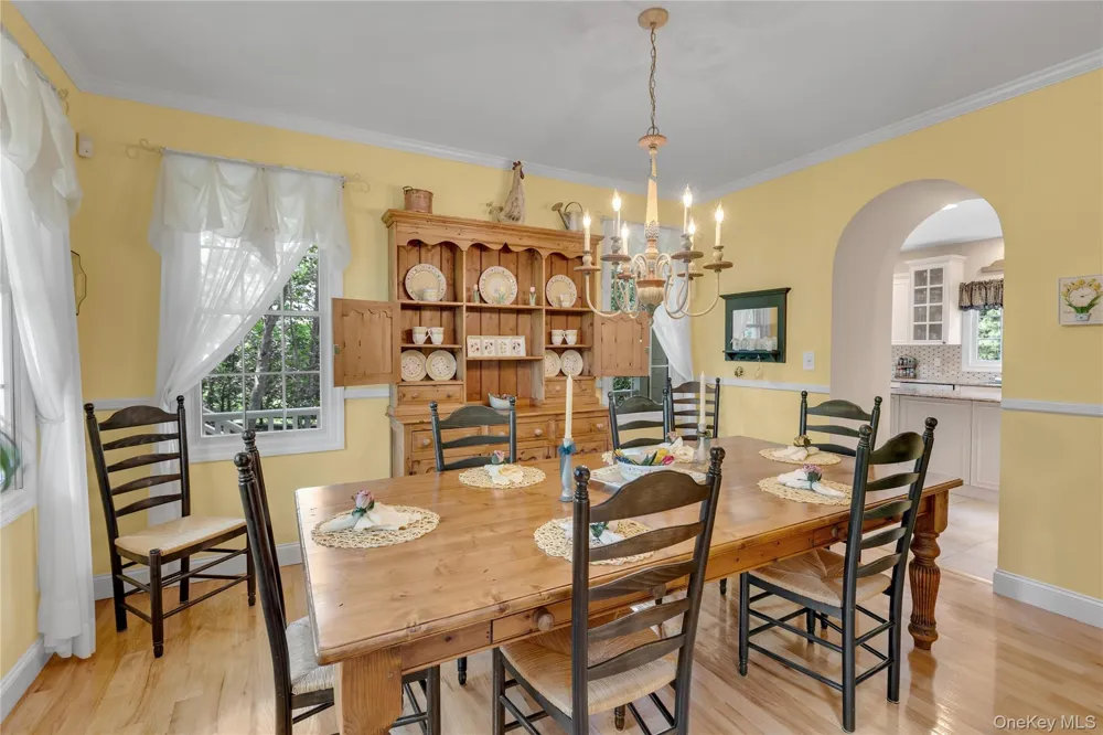 216 Landing Lane Baiting Hollow, NY 11933