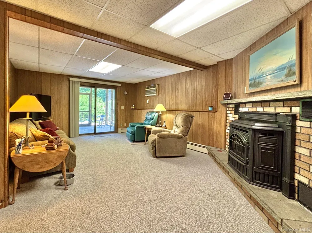 6 Kipsbergen Drive Rhinebeck, NY 12572