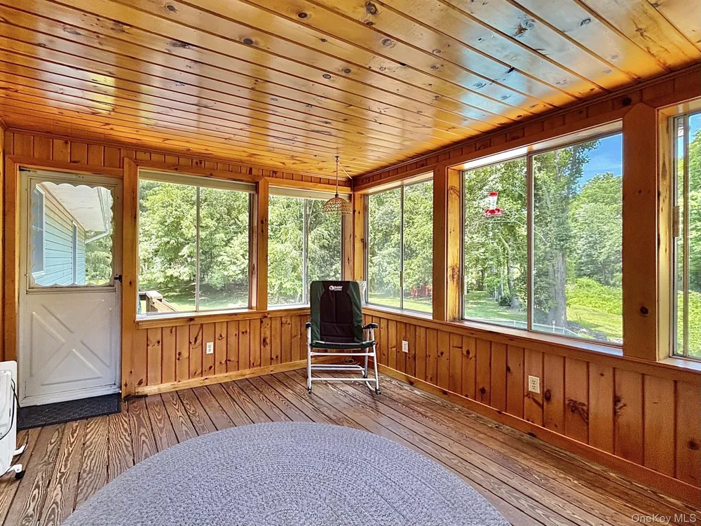 6 Kipsbergen Drive Rhinebeck, NY 12572