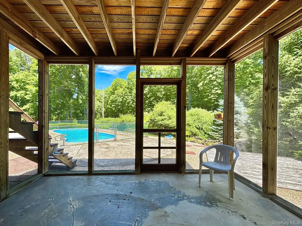 6 Kipsbergen Drive Rhinebeck, NY 12572