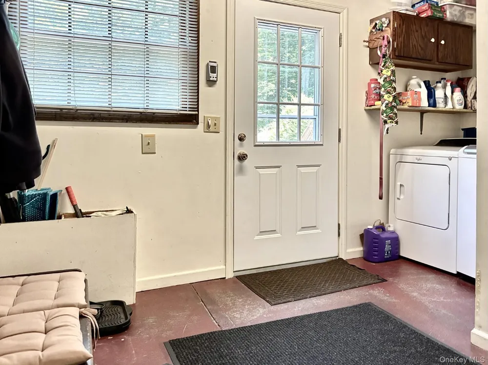6 Kipsbergen Drive Rhinebeck, NY 12572