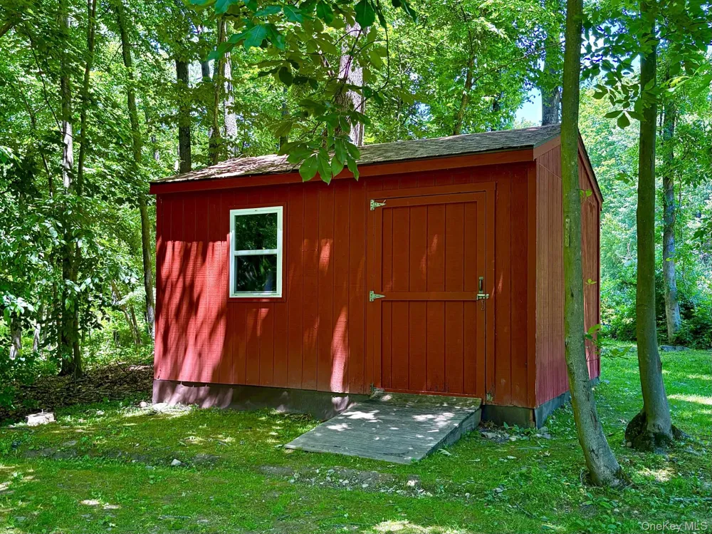 6 Kipsbergen Drive Rhinebeck, NY 12572
