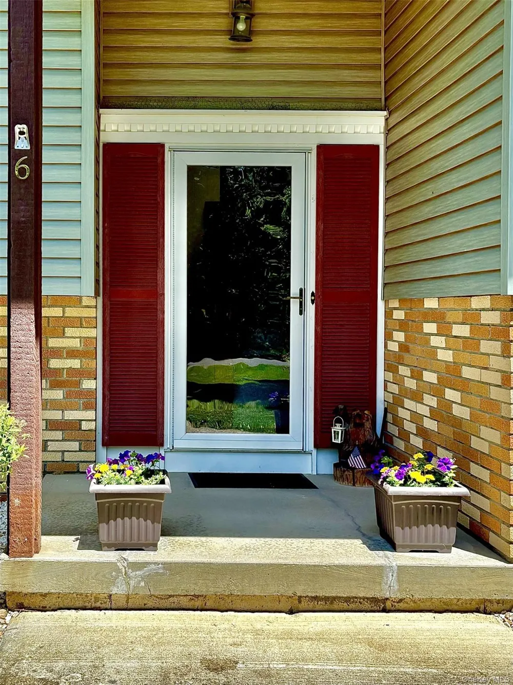 6 Kipsbergen Drive Rhinebeck, NY 12572