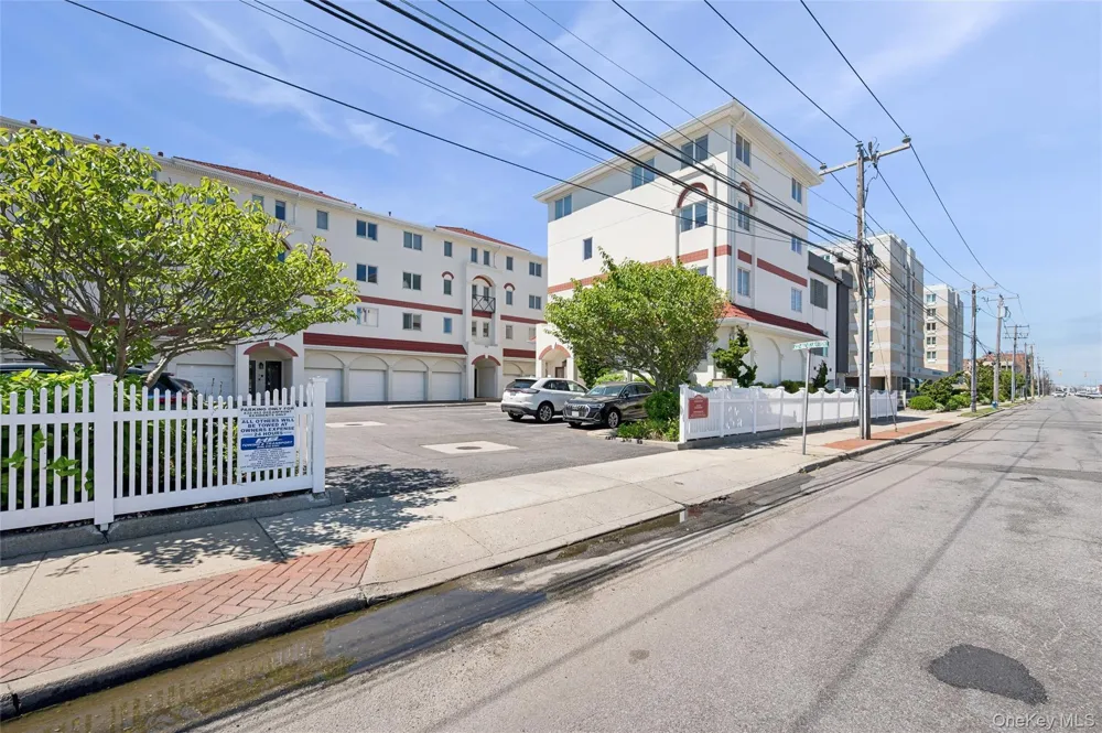 452 Oceanfront #102 Long Beach, NY 11561