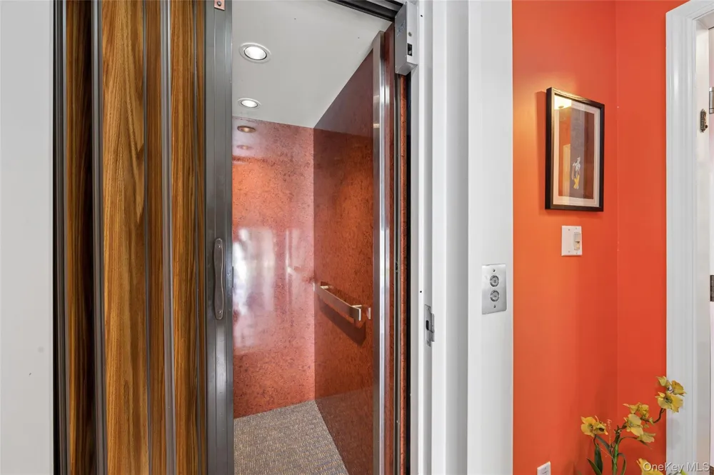 452 Oceanfront #102 Long Beach, NY 11561
