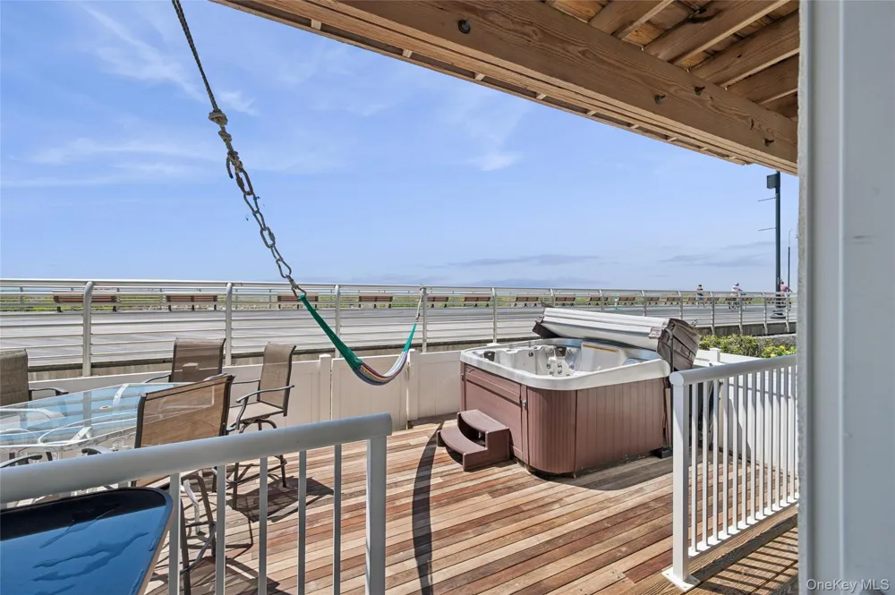 452 Oceanfront #102 Long Beach, NY 11561