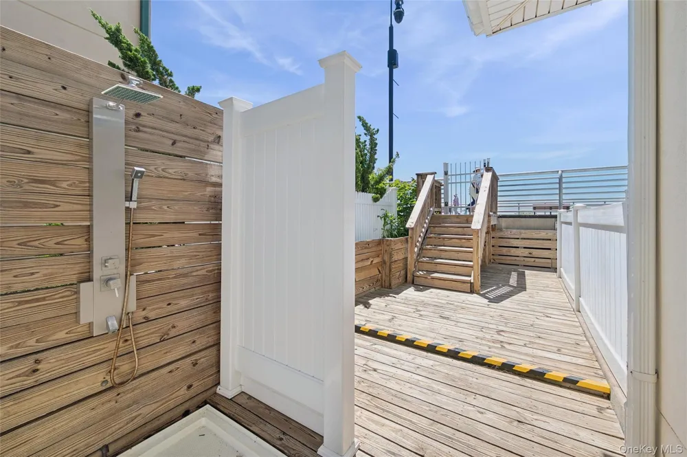 452 Oceanfront #102 Long Beach, NY 11561