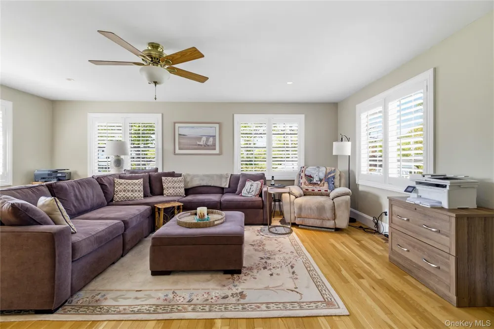19 Oak Shore Drive Bayville, NY 11709