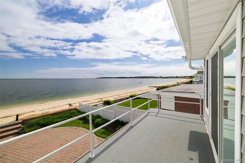 19 Oak Shore Drive Bayville, NY 11709