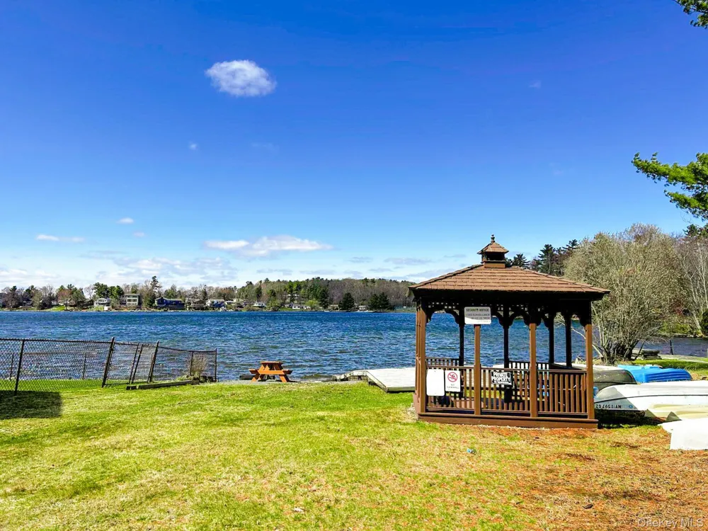 44 Straight Path Rock Hill, NY 12775