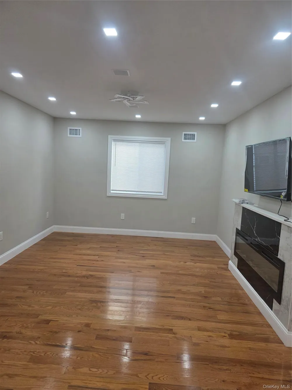 1720 New Haven Avenue Far Rockaway, NY 11691