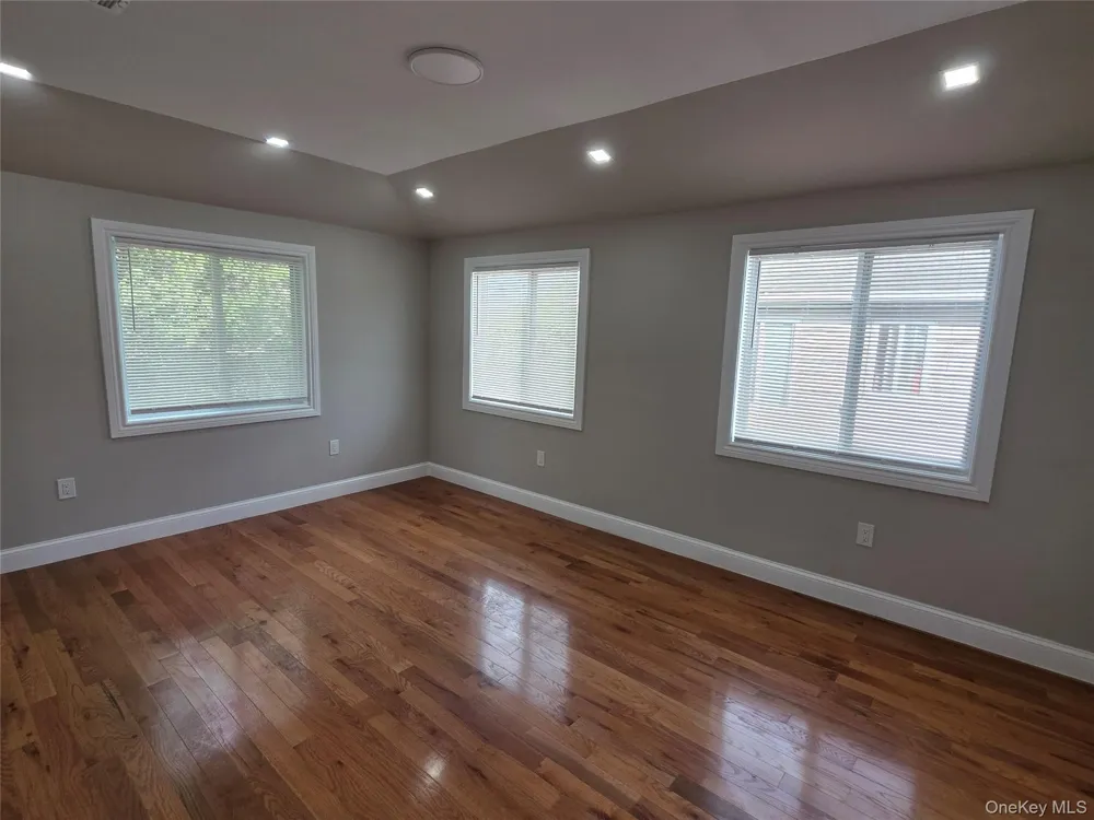 1720 New Haven Avenue Far Rockaway, NY 11691