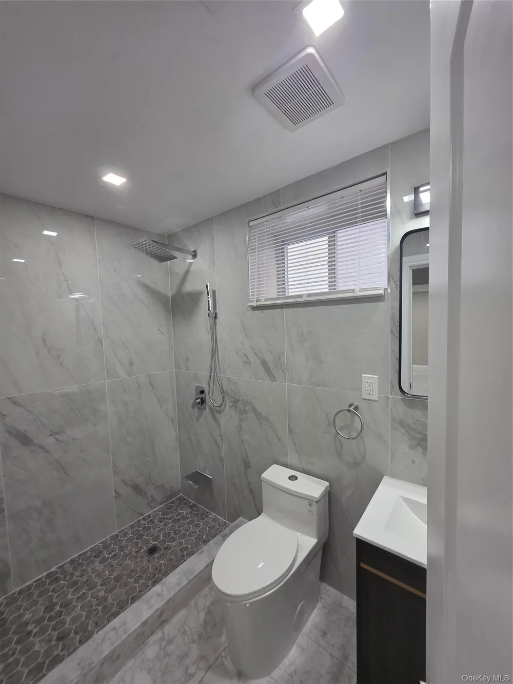 1720 New Haven Avenue Far Rockaway, NY 11691