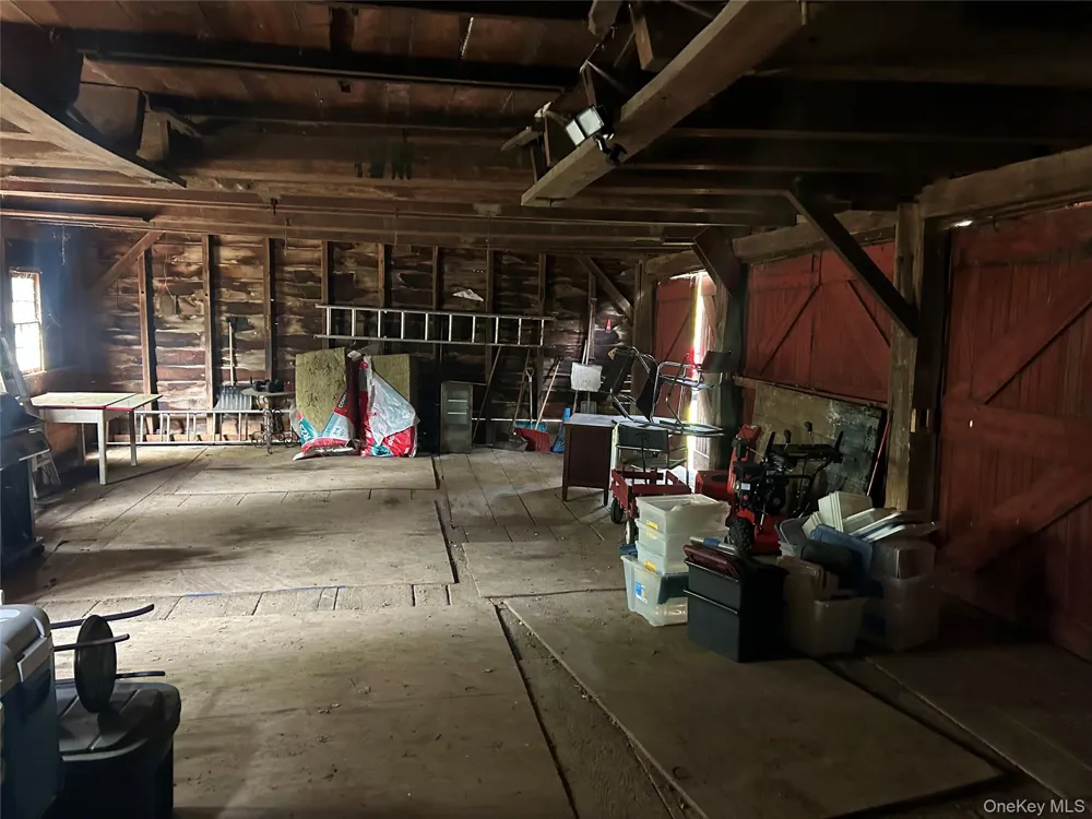 73 North Creek Road Staatsburg, NY 12580