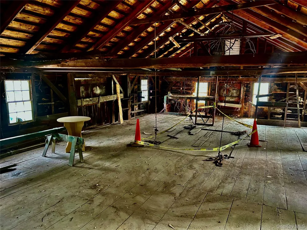 73 North Creek Road Staatsburg, NY 12580