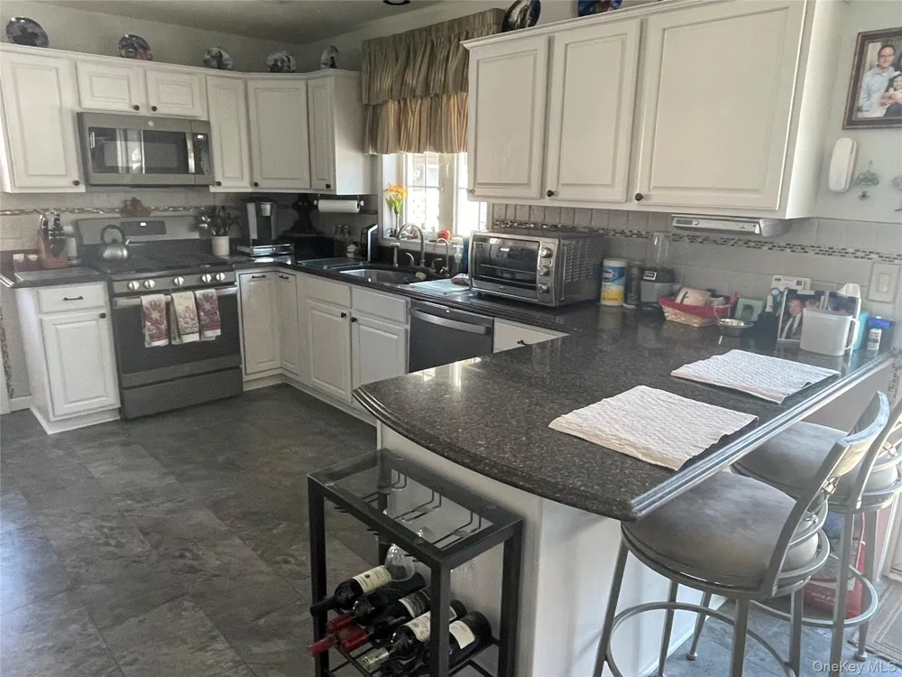 124 Long Lane Pine Bush, NY 12721
