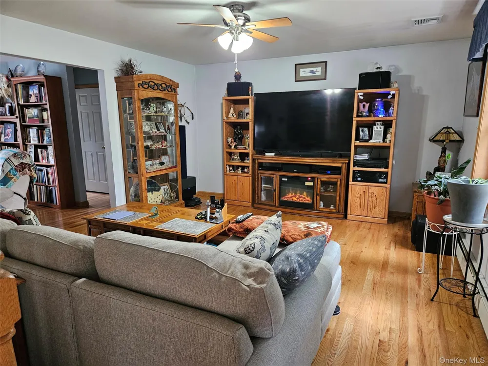 124 Long Lane Pine Bush, NY 12721