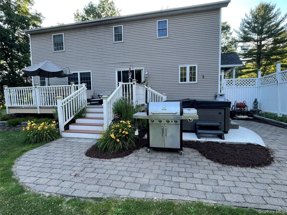 124 Long Lane Pine Bush, NY 12721