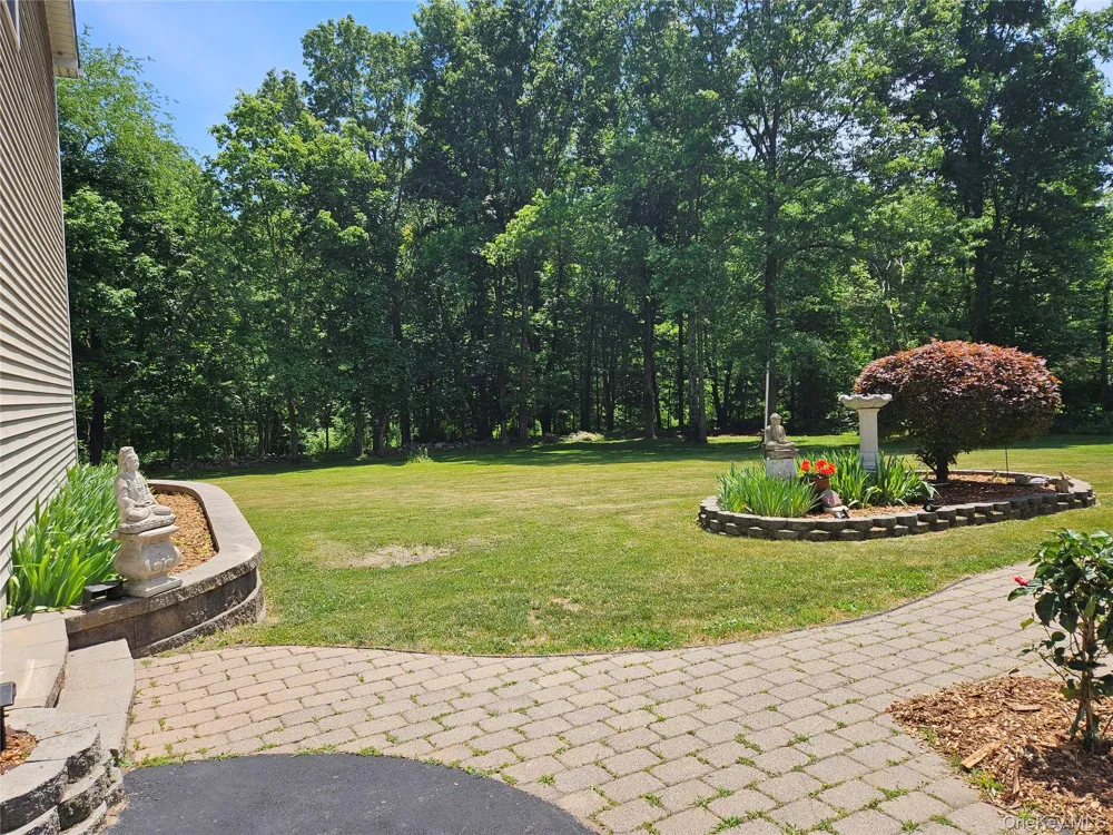 124 Long Lane Pine Bush, NY 12721