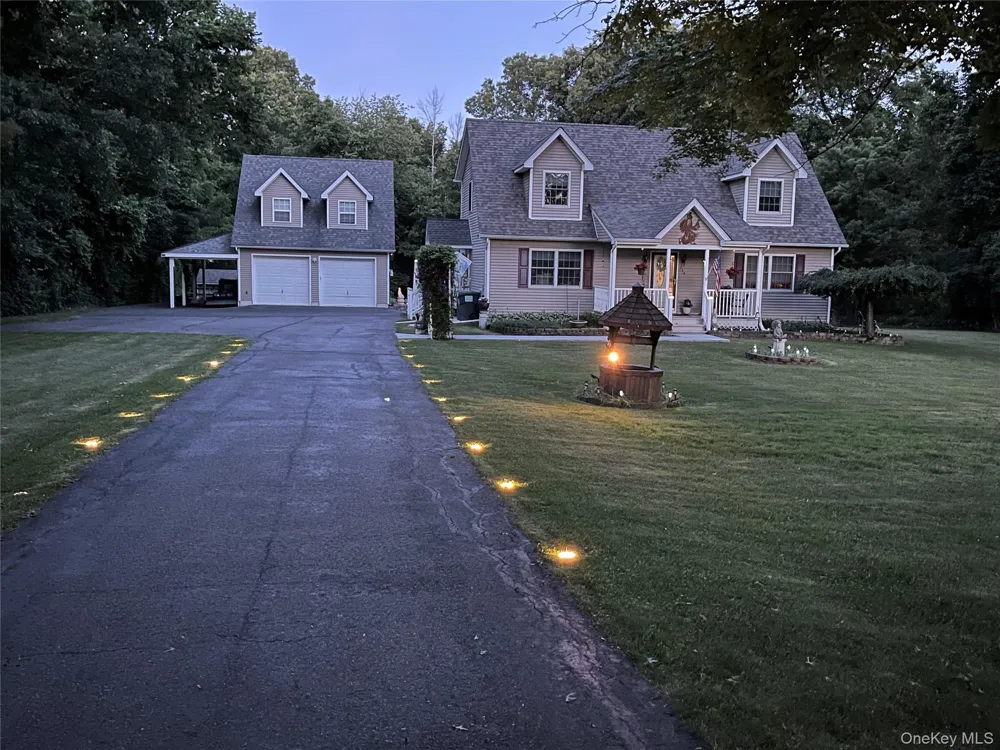 124 Long Lane Pine Bush, NY 12721