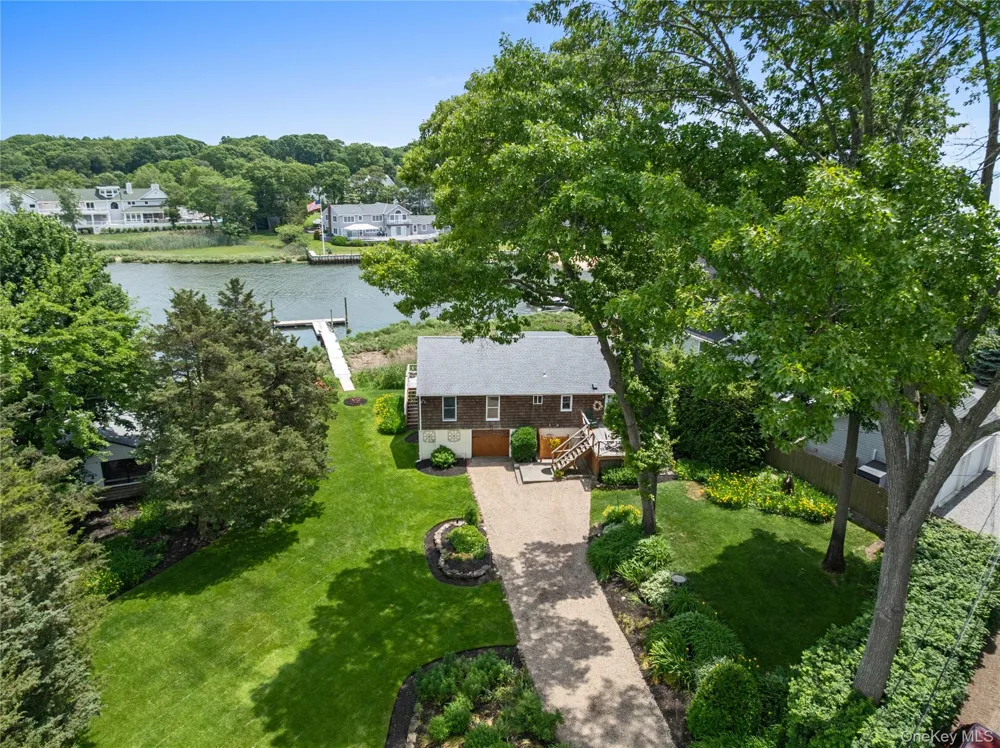 12 Whites Lane Aquebogue, NY 11931