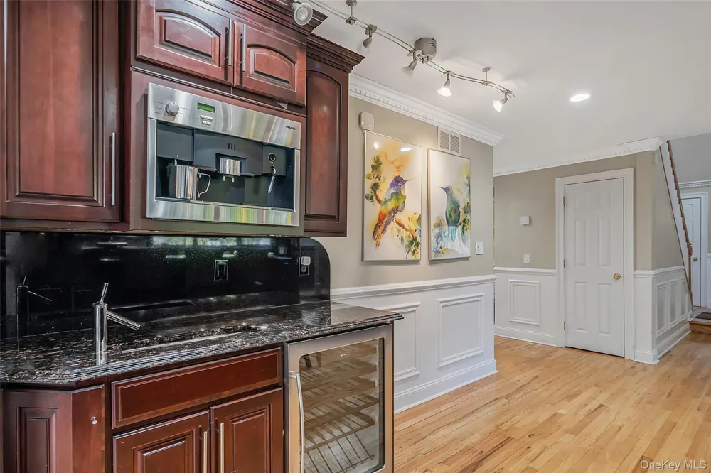 2 Jodi Drive Manorville, NY 11949