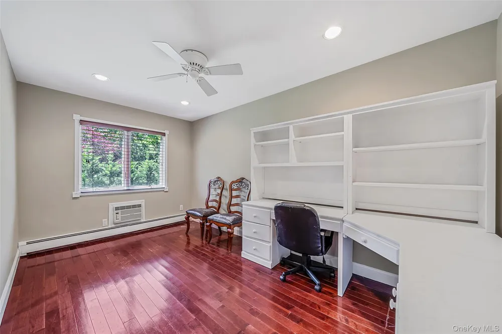 2 Jodi Drive Manorville, NY 11949