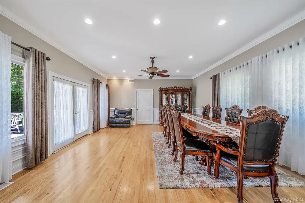 2 Jodi Drive Manorville, NY 11949
