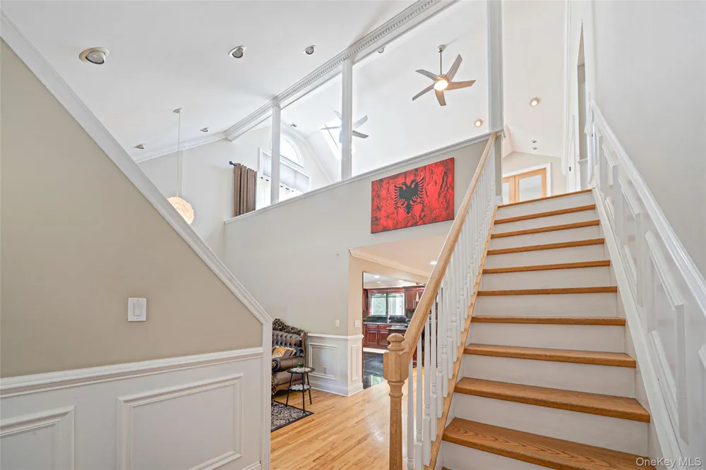 2 Jodi Drive Manorville, NY 11949
