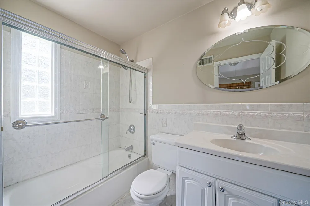 2 Jodi Drive Manorville, NY 11949