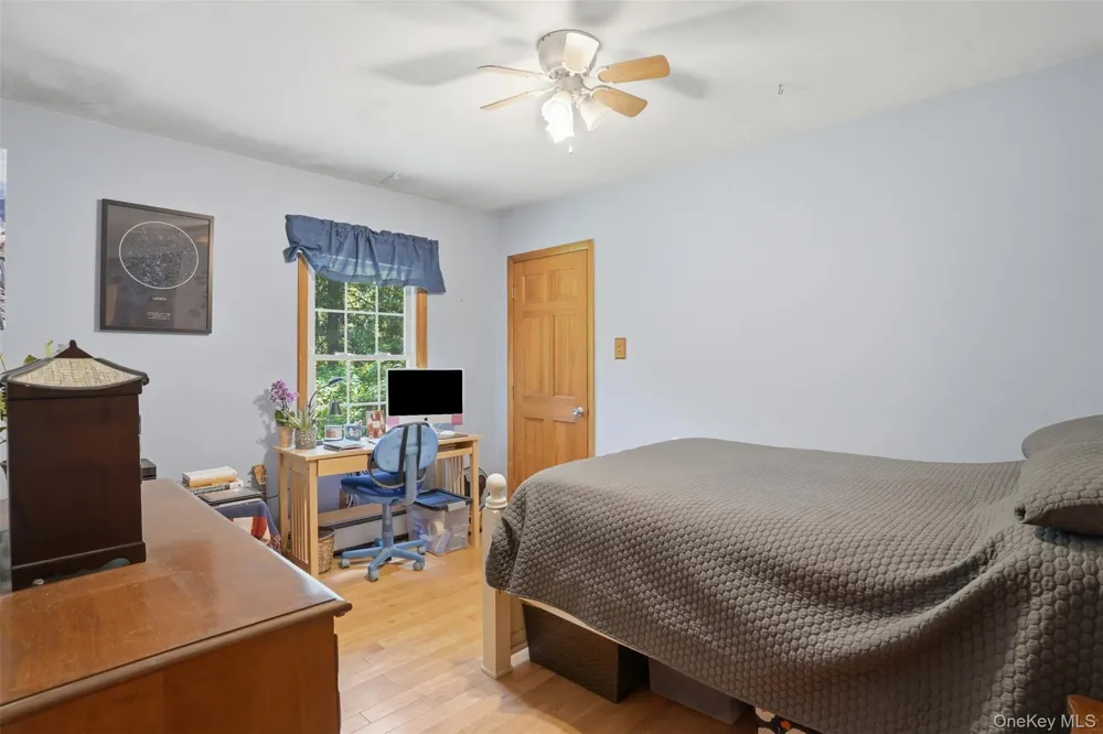 9 Rocky Road Red Hook, NY 12571