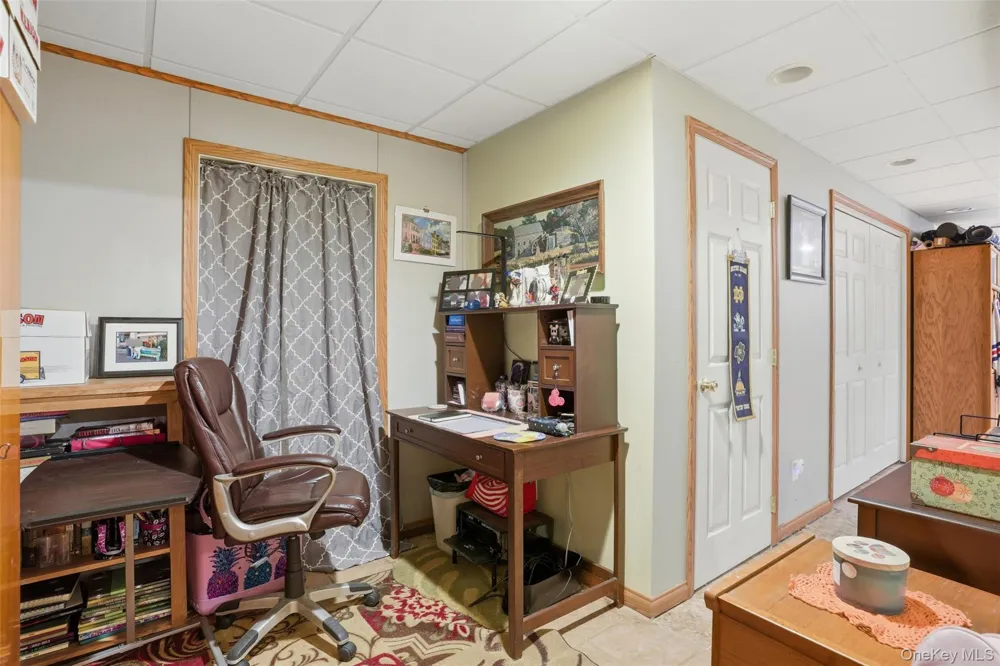 9 Rocky Road Red Hook, NY 12571