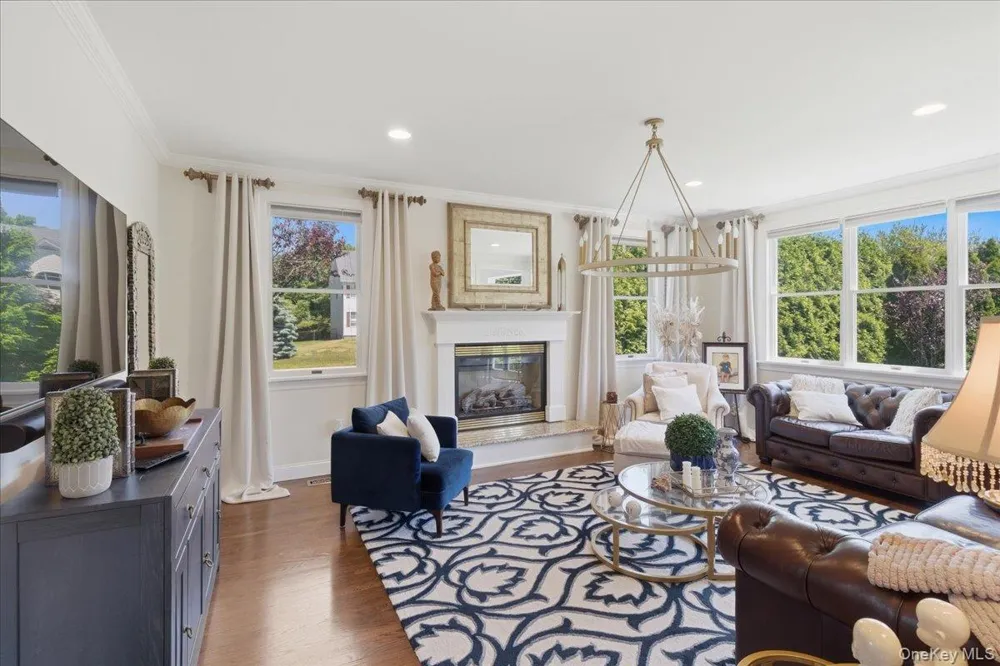 2 Mercedes Court East Patchogue, NY 11772