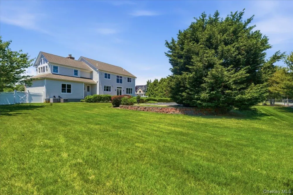 2 Mercedes Court East Patchogue, NY 11772