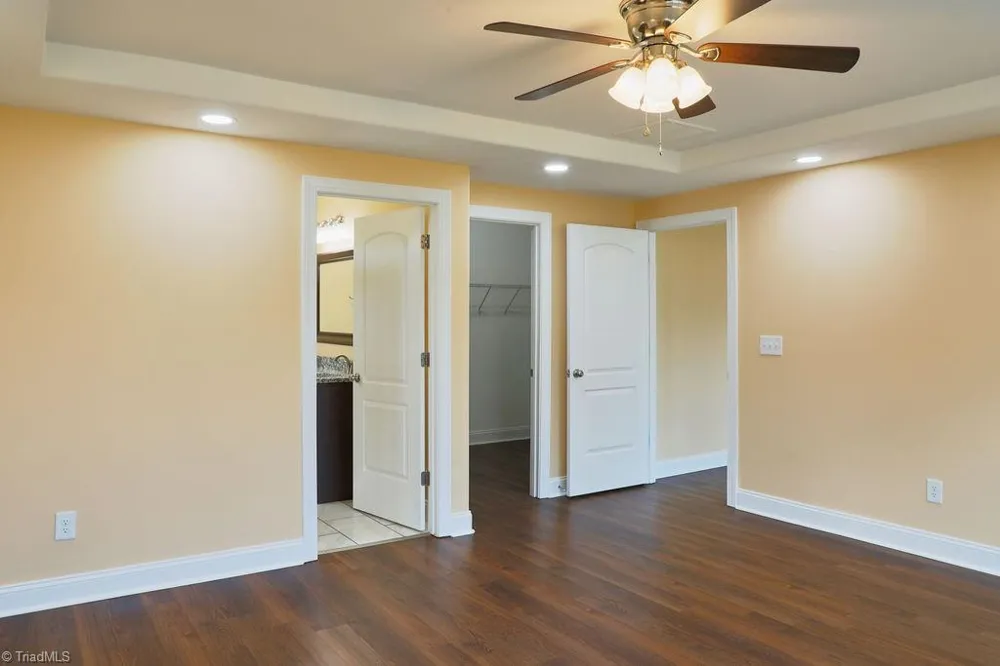 4908 Gordon Farm Way Browns Summit, NC 27214