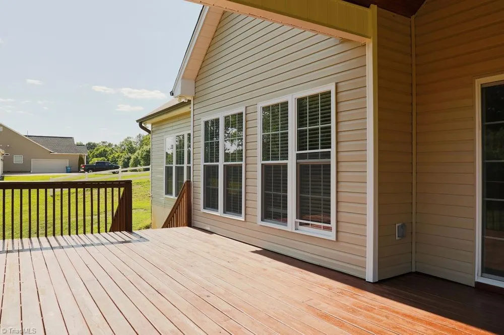 4908 Gordon Farm Way Browns Summit, NC 27214