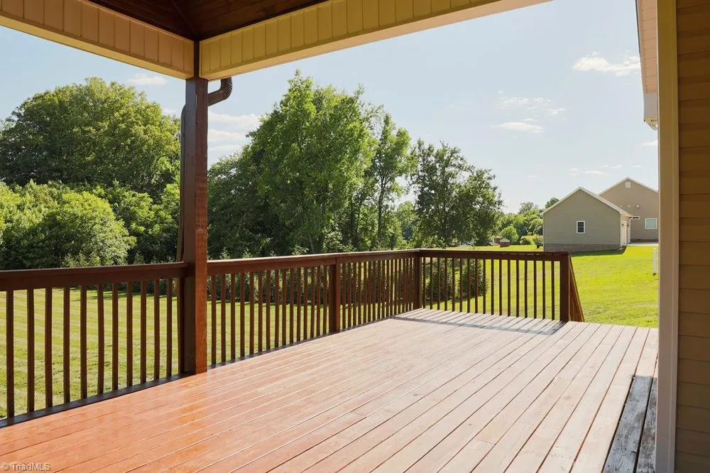 4908 Gordon Farm Way Browns Summit, NC 27214
