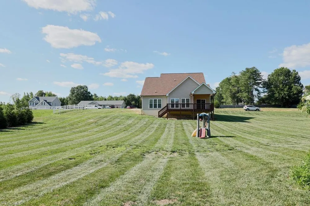 4908 Gordon Farm Way Browns Summit, NC 27214