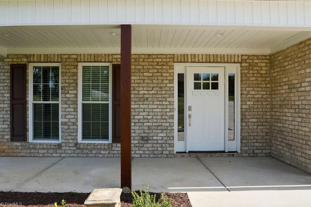 4908 Gordon Farm Way Browns Summit, NC 27214