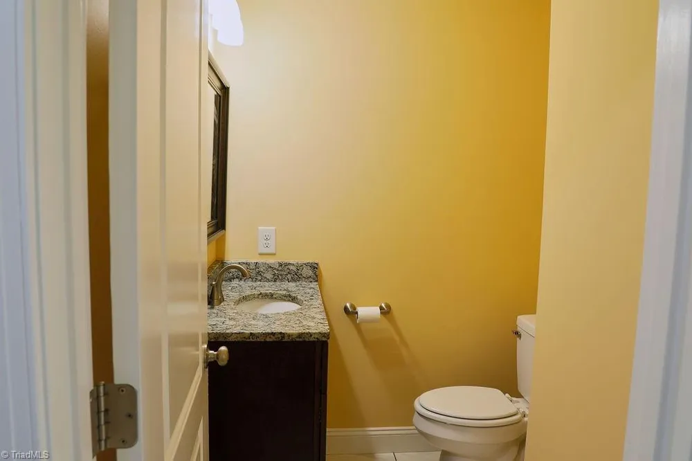 4908 Gordon Farm Way Browns Summit, NC 27214