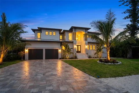 626 BUTTONWOOD DRIVE