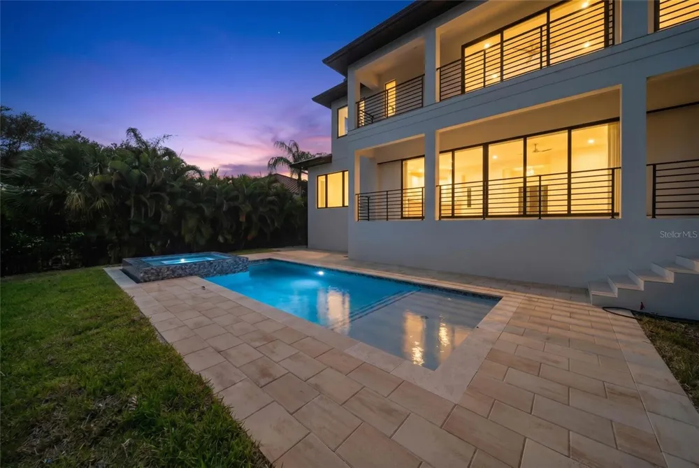 626 BUTTONWOOD DRIVE Longboat Key, FL 34228