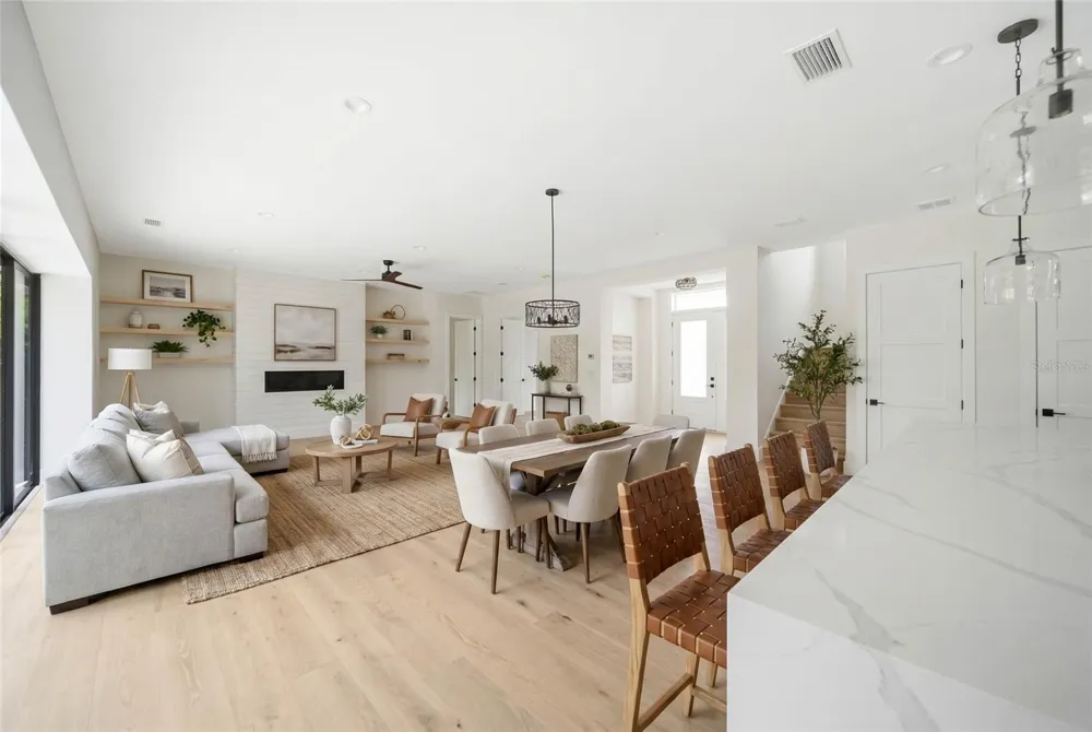 626 BUTTONWOOD DRIVE Longboat Key, FL 34228