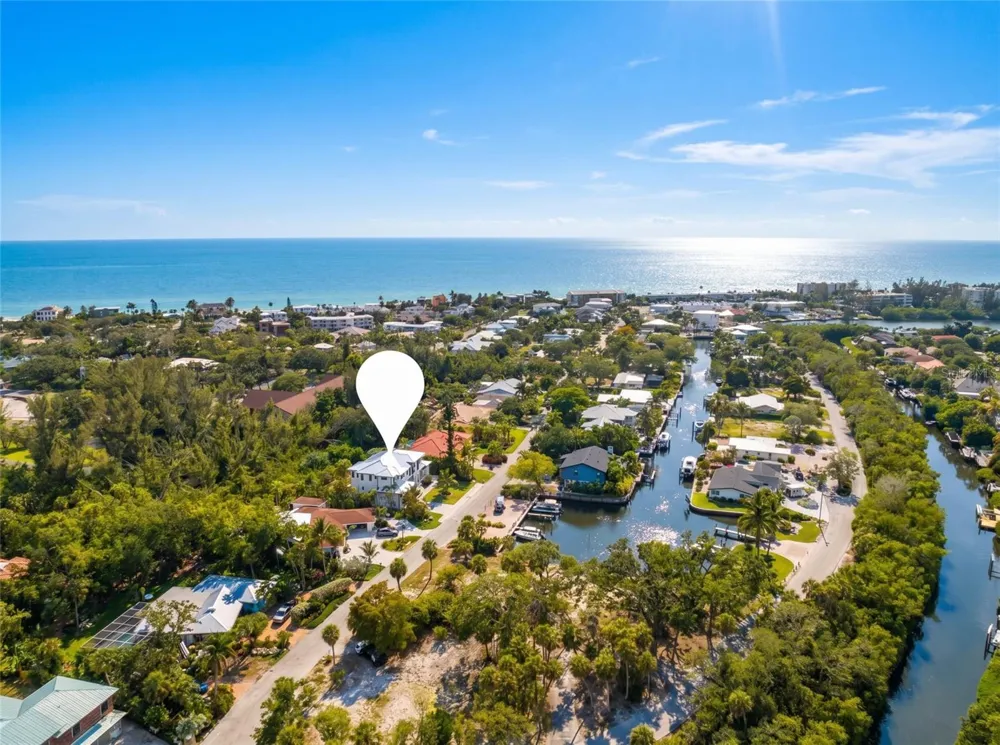 626 BUTTONWOOD DRIVE Longboat Key, FL 34228