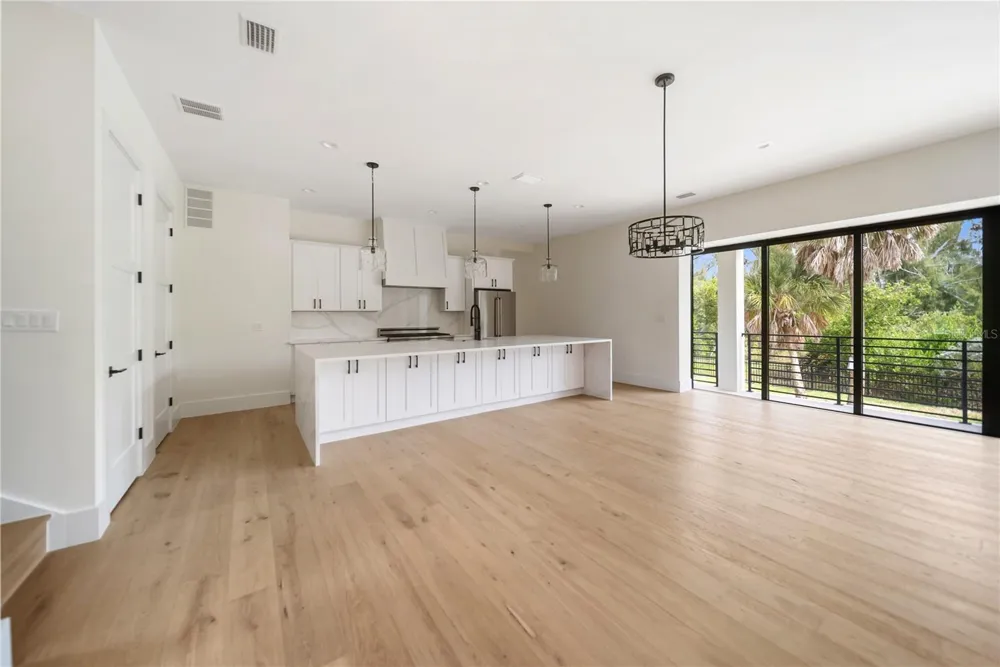 626 BUTTONWOOD DRIVE Longboat Key, FL 34228