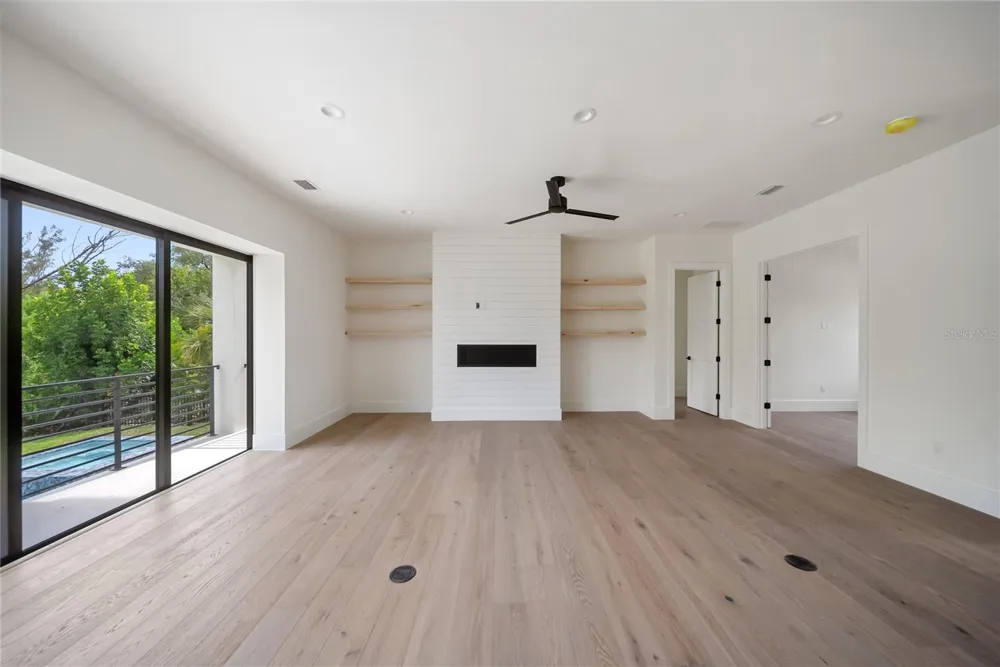 626 BUTTONWOOD DRIVE Longboat Key, FL 34228
