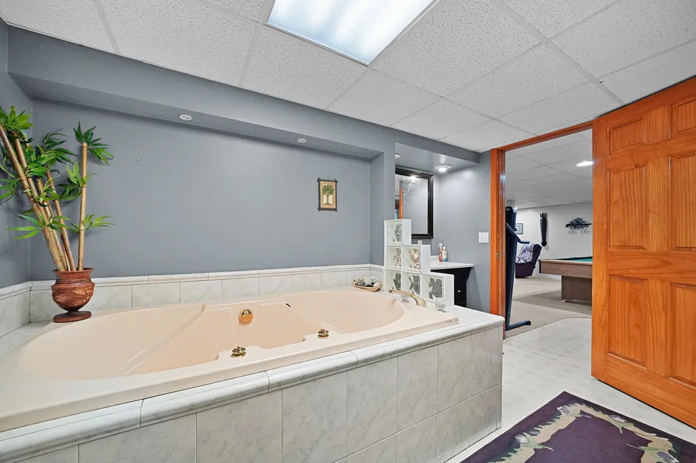 21537 W Kendaville Road Montcalm Township, MI 49339