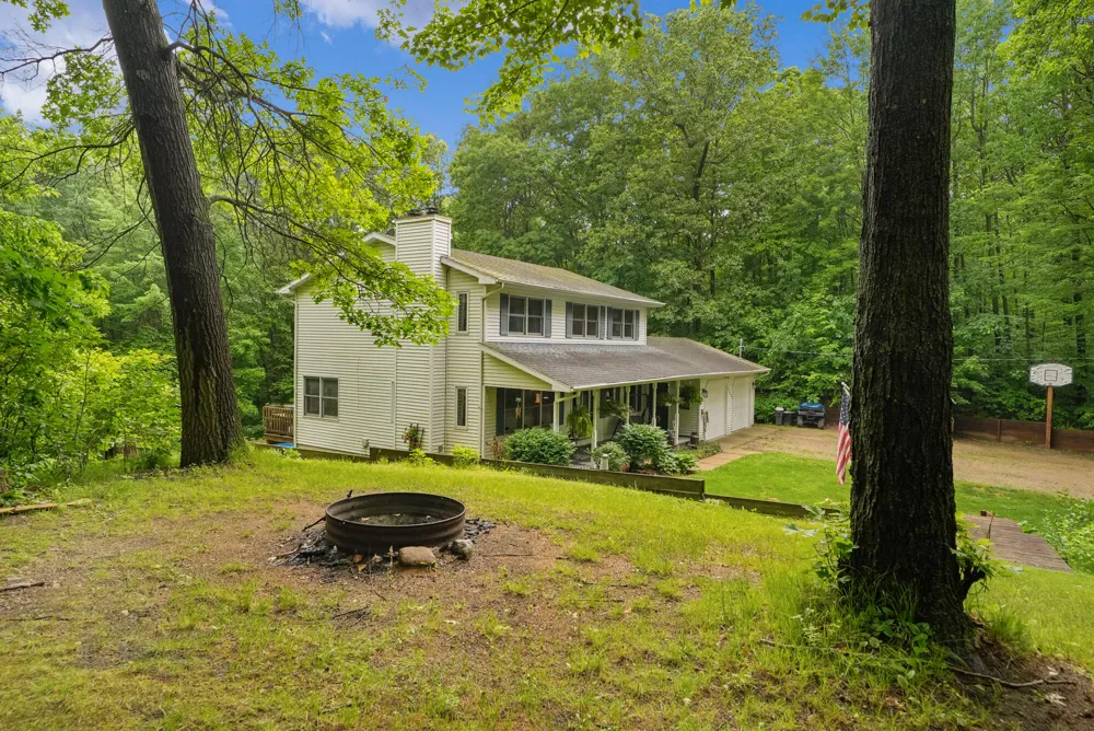21537 W Kendaville Road Montcalm Township, MI 49339
