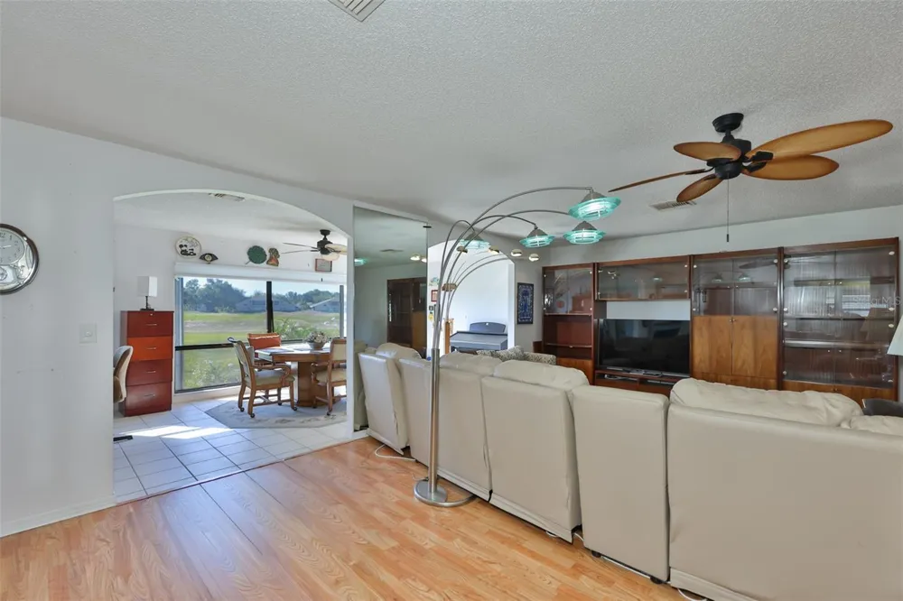 2611 LANCASTER DRIVE #33 Sun City Center, FL 33573